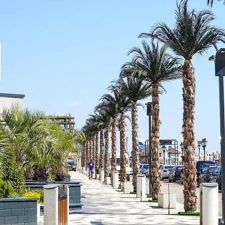 Holiday Beach Apartments-Mamaia Nord 아파트