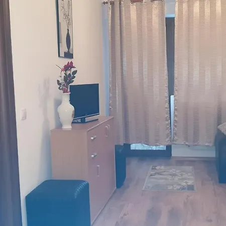 아파트 Holiday Beach Apartments-Mamaia Nord Năvodari